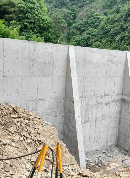 邢台柏乡县重力式挡土墙